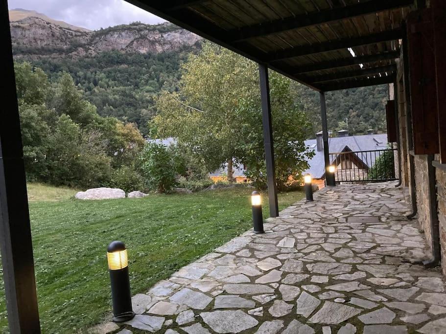 Elegante Apartamento En Escarrilla Con Vistas Al Valle エクステリア 写真